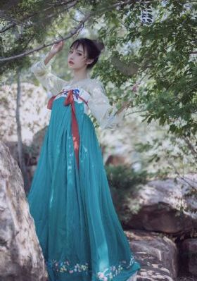 国产白虎中出_超清电影完整版在线观看